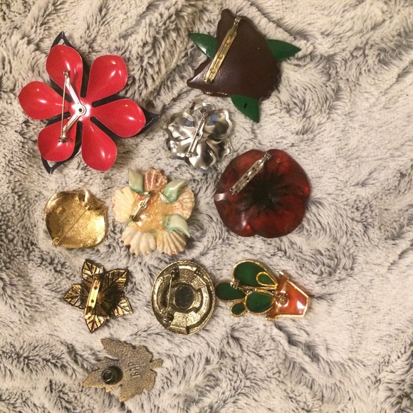 Vintage 1980s Lot if 10 brooches - Picture 2 of 6